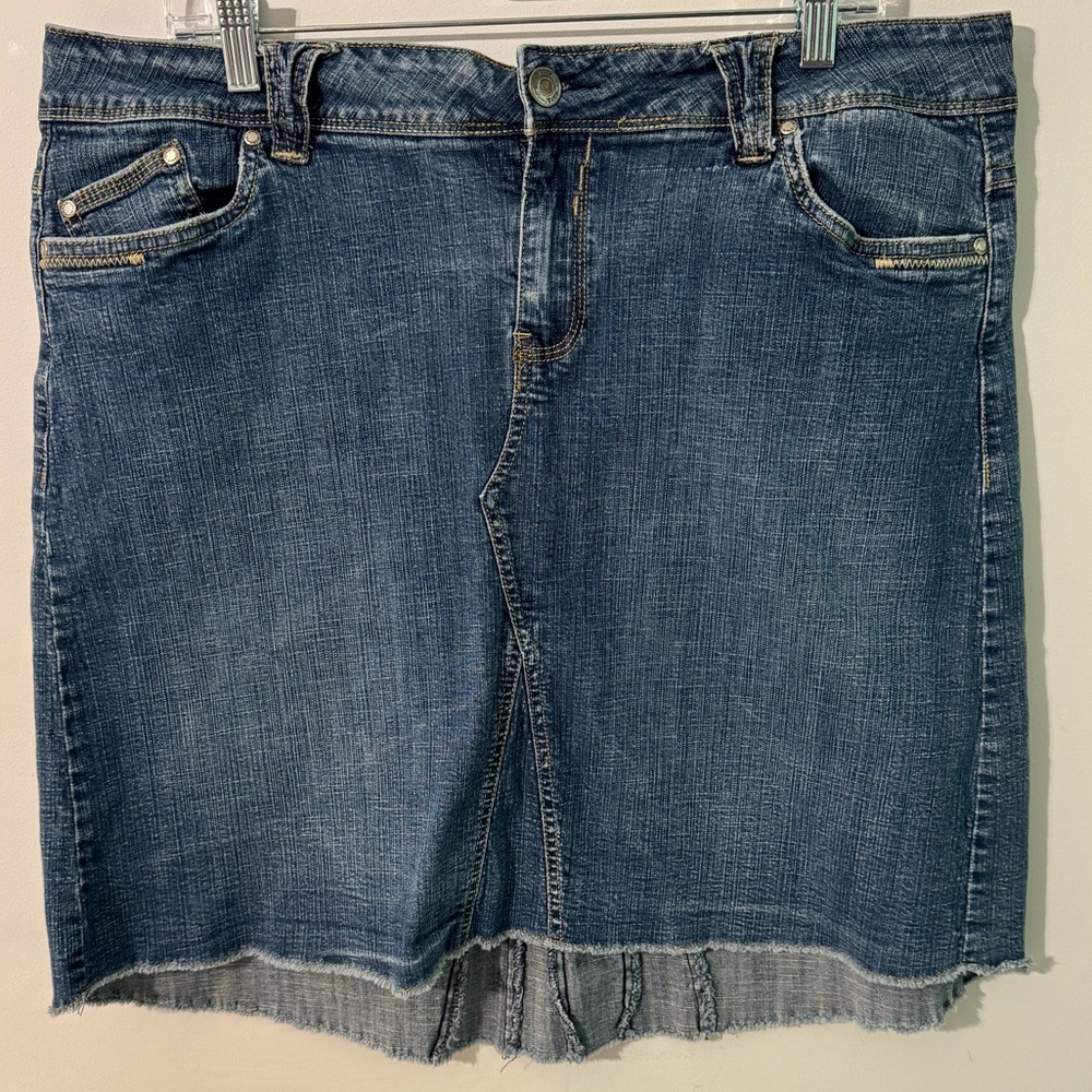 Hydraulic Blue Denim Skirt women’s size 18 raw hem stretchy midi